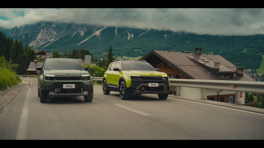 El Jeep Avenger redefine la autenticidad SUV con versiones gasolina, e-Hybrid, eléctricas y 4xe. Descubra su diseño, tecnología y capacidades off-road. ¡Lea más!