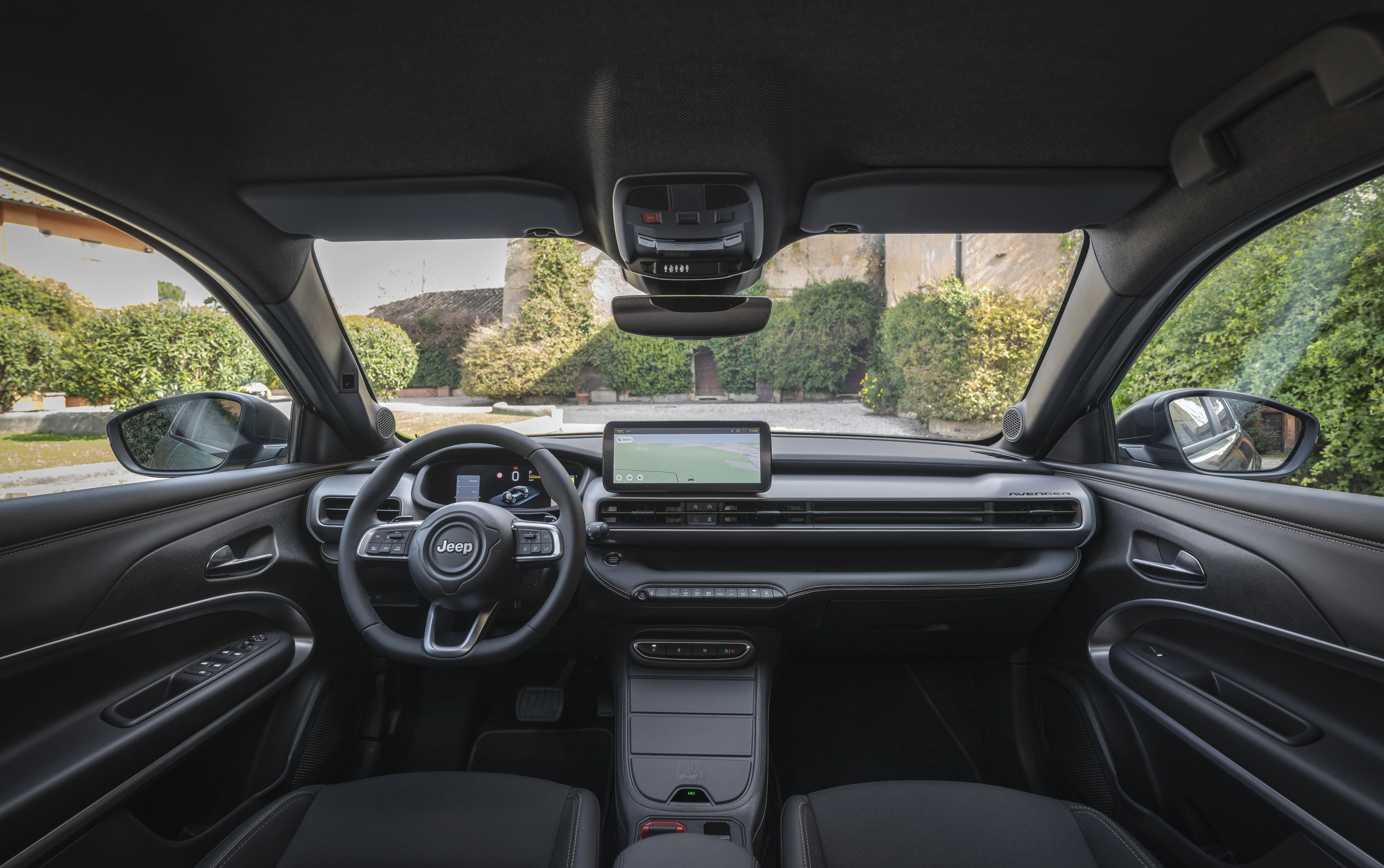 Jeep Avenger: un SUV compacto que reescribe la autenticidad en la conducción - New Jeep® Avenge...
