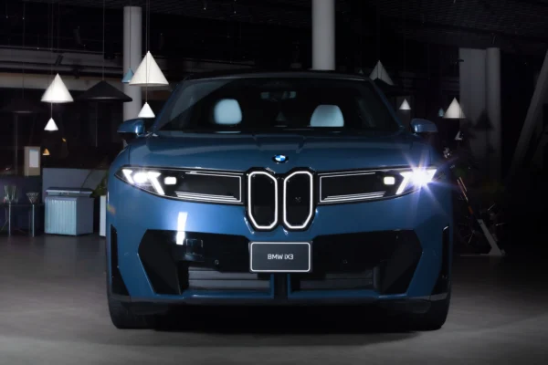 BMW iX3 Noticia