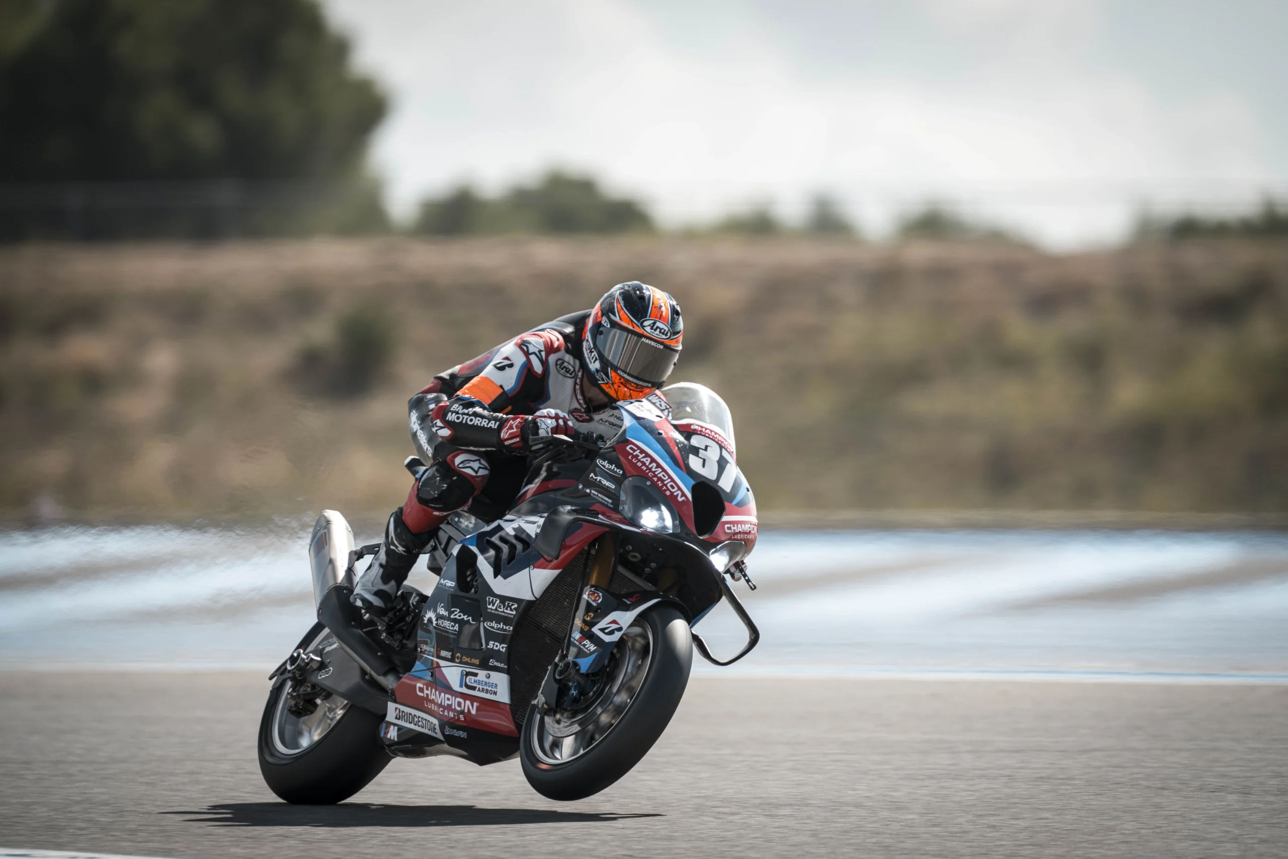 BMW Motorrad World Endurance Team es el campeón mundial EWC de BMW con victoria en Bol d'Or 7 campeón mundial EWC de BMW: BMW bmw motorrad carreras moto pista scaled