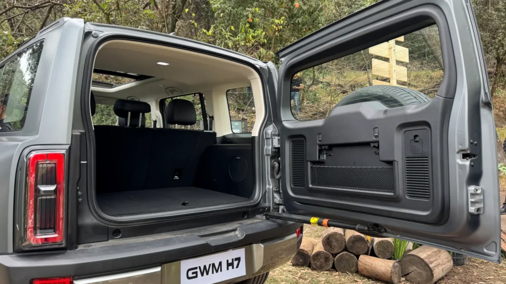 Así es la nueva Haval H7 4WD de GWM en Colombia: full hybrid y lista para salir del asfalto 3 GWM Haval H7 4WD full hybrid en Colombia