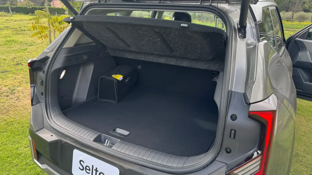 Kia Seltos 2.0 iVT Zenith: primer contacto con el nuevo SUV de la casa coreana 4 Kia Seltos 2.0 iVT Zenith en Colombia
