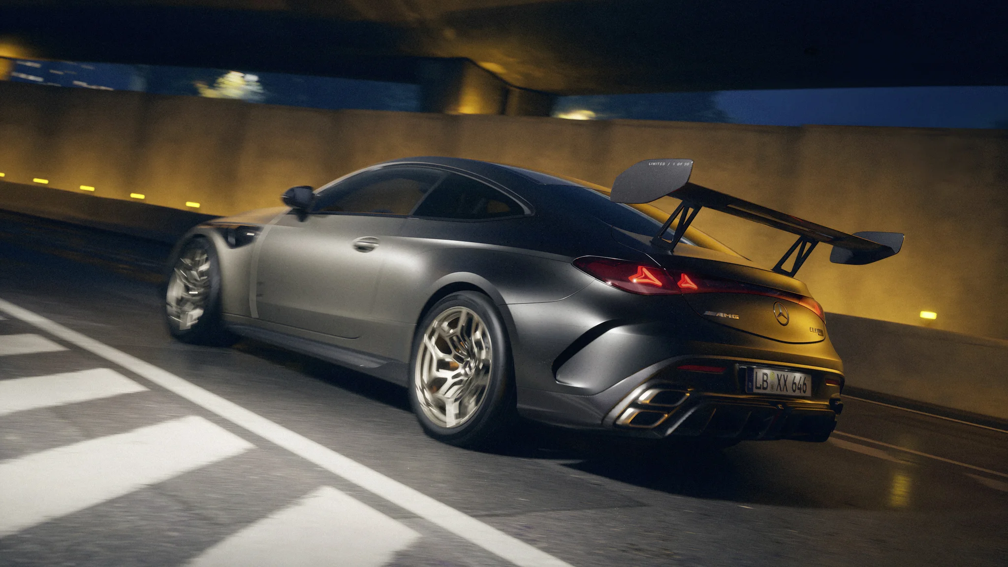 Mercedes-AMG CLE 646 Spezialanfertigung: Mercedes-AMG C63 S E Performance coupé oscuro