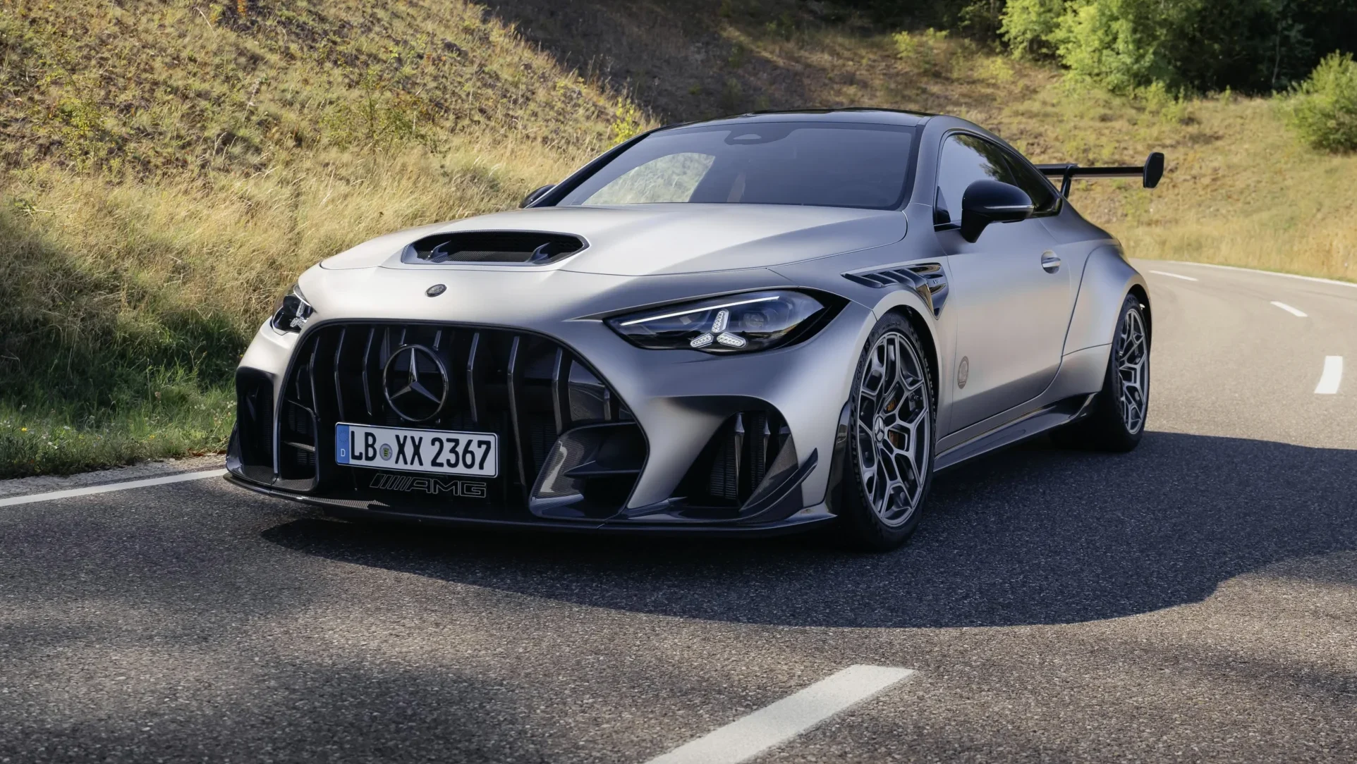 Mercedes-AMG CLE 646 Spezialanfertigung: Mercedes-AMG GT 4-Door Coupé en carretera