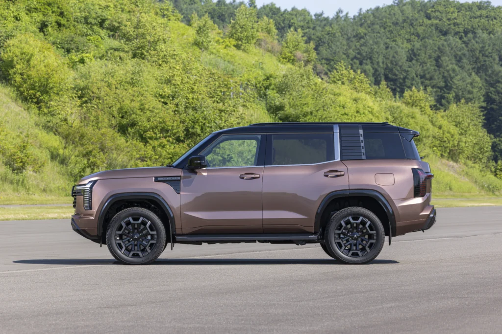 Mitsubishi Montero: el SUV de nueva generación que redefine el lujo todoterreno 2 Mitsubishi Montero Mitsubishi
