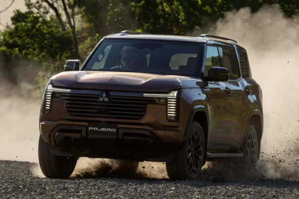 Descubran el nuevo Mitsubishi Montero, el SUV que redefine el lujo todoterreno. Combinamos herencia 4WD con tecnología avanzada. ¡Conózcanlo aquí!