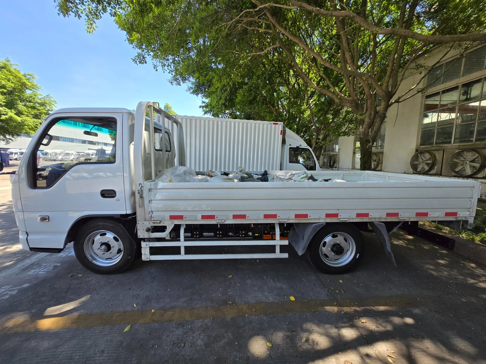 E-TRUCK 2.7T Auteco Blue