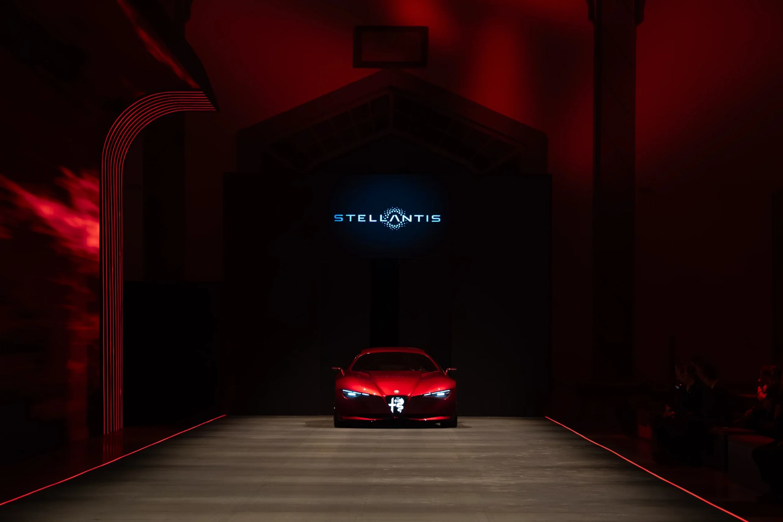 Alfa Romeo Cuorerosso Concept en pasarela.