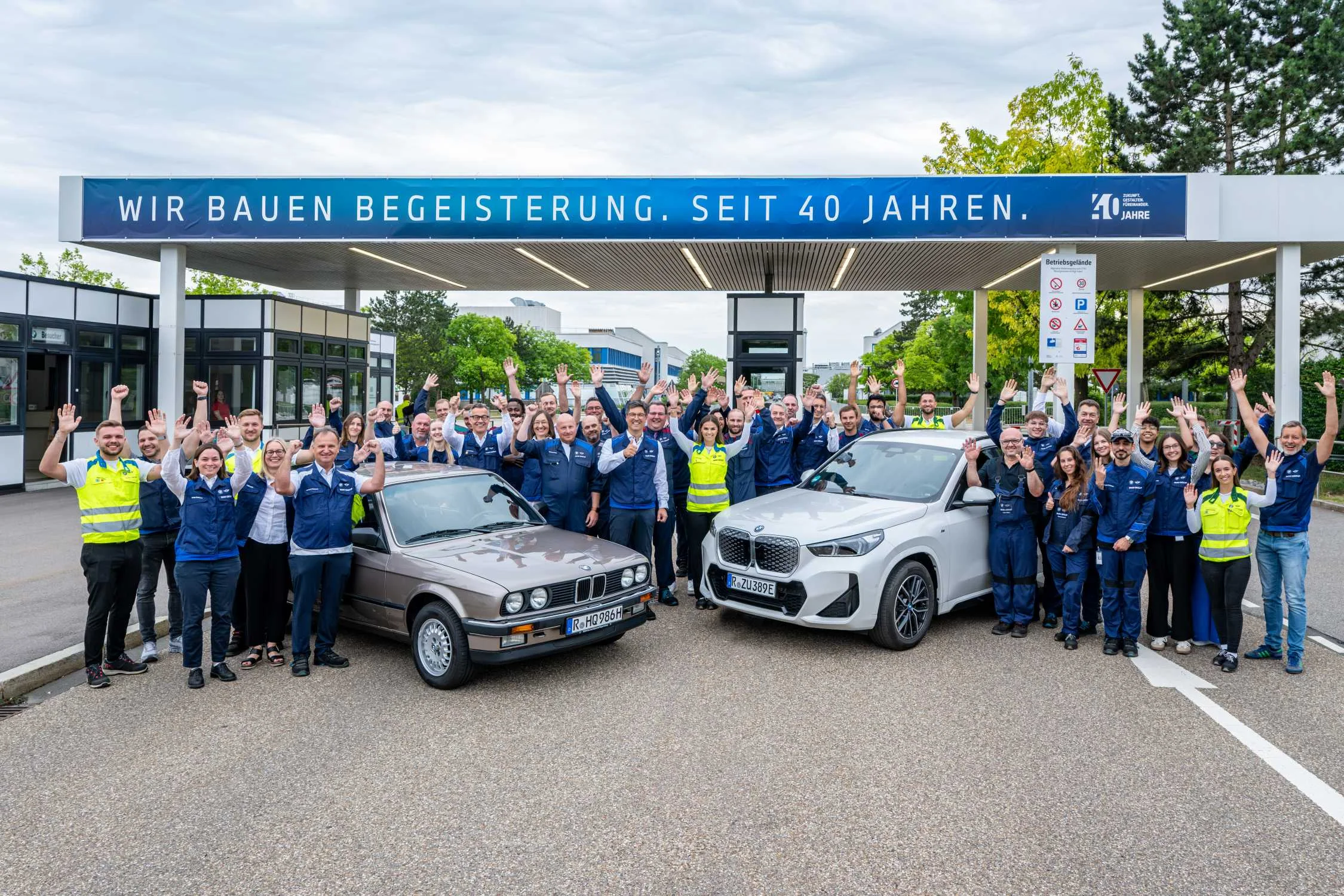 aniversario de BMW: Celebración de 40 años de producción en BMW Regensburg.