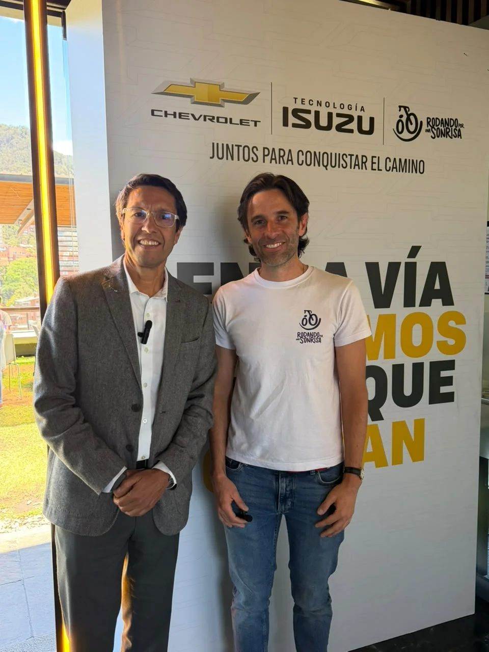 seguridad vial Chevrolet: Acompañamiento en ruta de Buses y Camiones Chevrolet a la Fundación Operación Sonrisa.