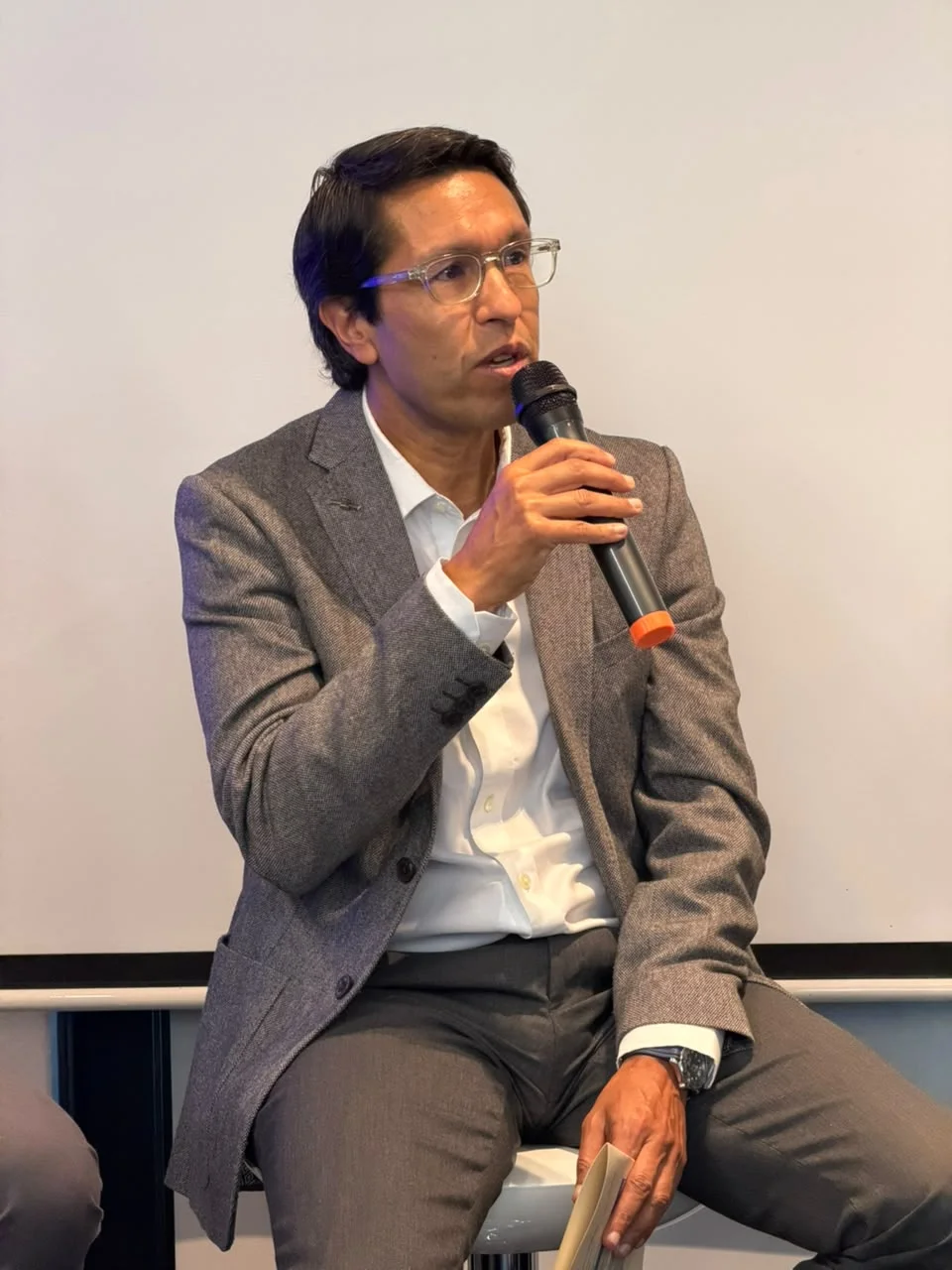 seguridad vial Chevrolet: Camilo Montejo, director comercial de Buses y Camiones Chevrolet, en el lanzamiento de la rodada.