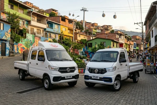 DFAC Capitán W GNV: DFAC Capitán W en una calle de Medellín con casas coloridas.