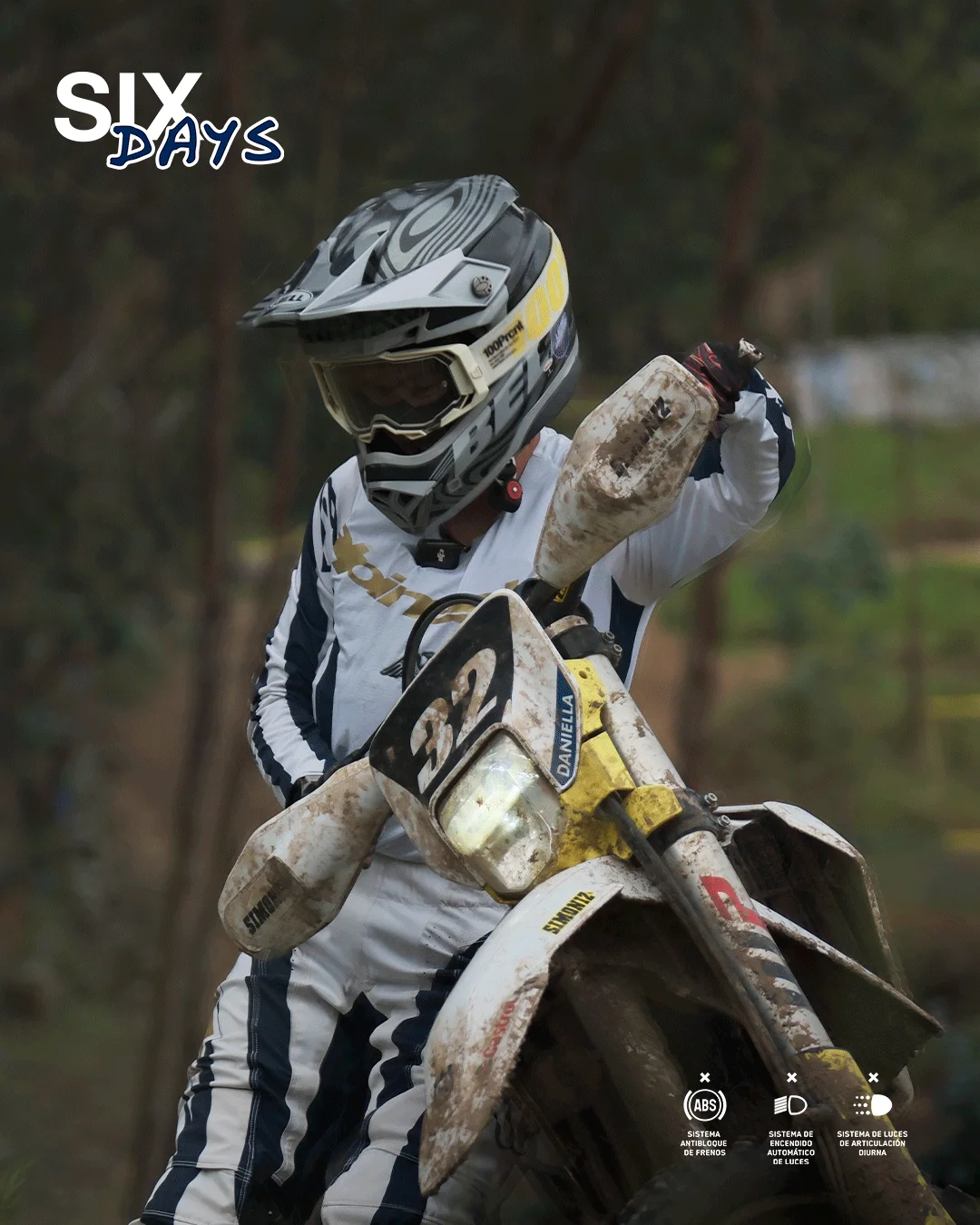 Daniella Acosta Six Days: Piloto Daniella Acosta con moto Husqvarna en competencia.