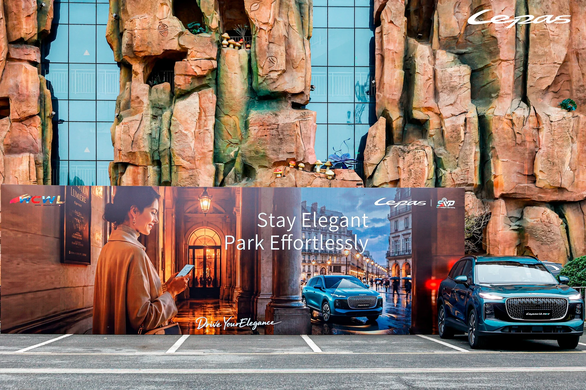 LEPAS Global Elegant Lifestyle Week: debut de AURA y tecnologías que redefinen la movilidad 5 LEPAS Global Elegant Lifestyle Week: LEPAS L6 PHEV SUV frontal parrilla distintiva