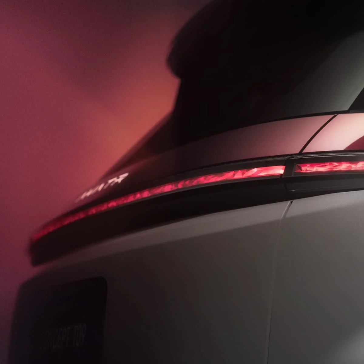 Avatr T09: el SUV de lujo de tres filas que redefine la experiencia premium 4 Avatr T09: Trasera Concept 709, faros LED horizontales, Observauto