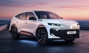 Renault Filante 2027: Renault Filante Full Hybrid E-Tech frontal blanco.