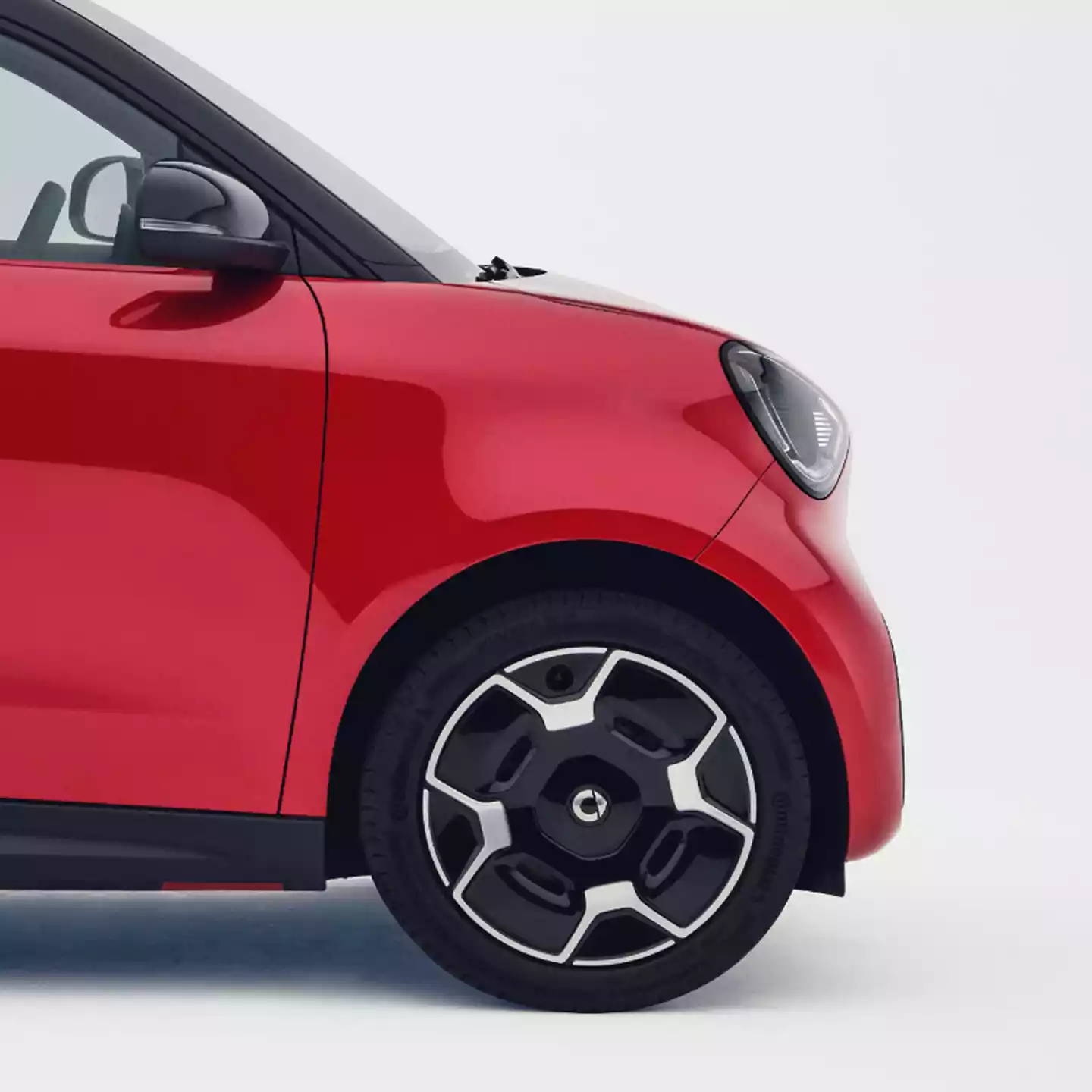 Smart #2: el biplaza eléctrico de ciudad que redefine la agilidad urbana 2 smart #2: Smart Fortwo, rines bitono, neumático Continental