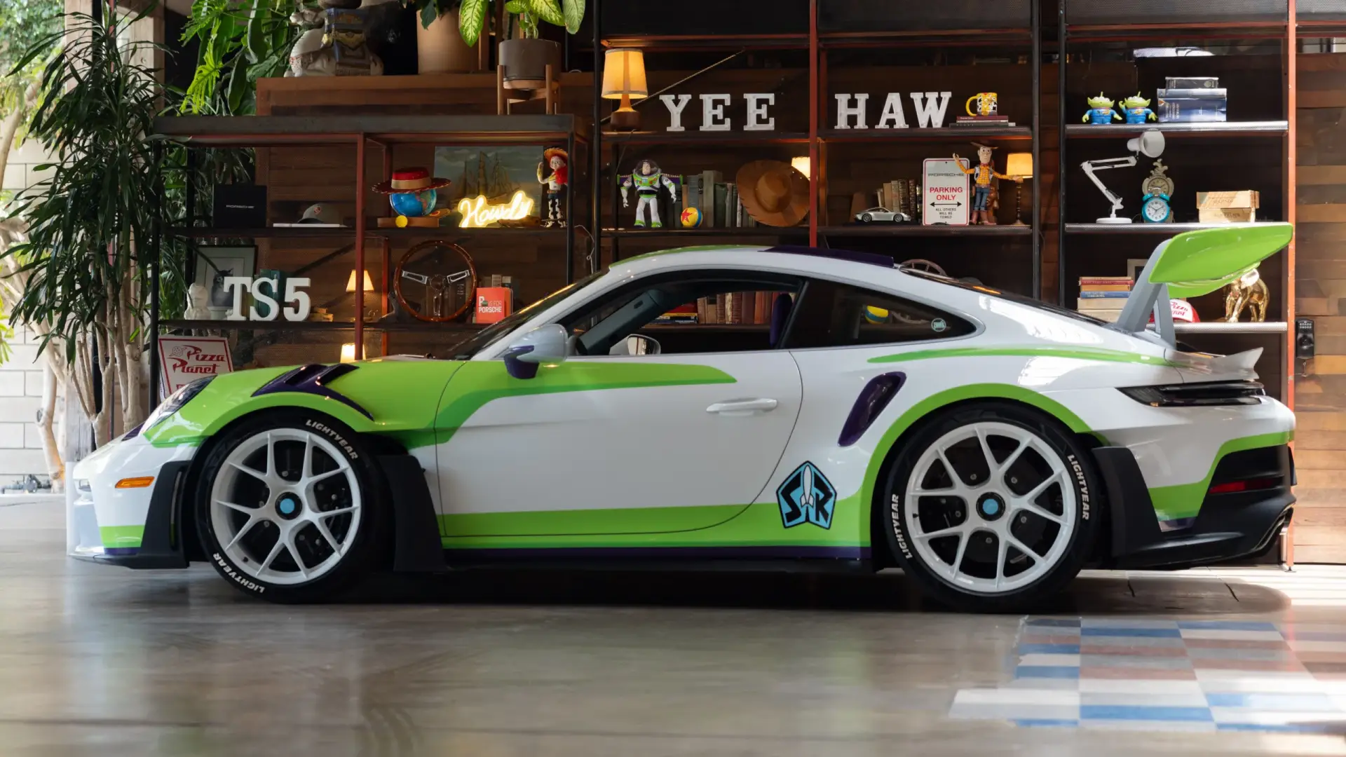 Porsche 911 Toy Story 5: los deportivos únicos de Pixar -